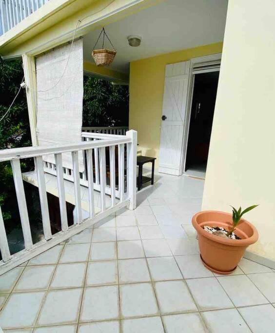 Апартаменты Habitation Nala Proche Bourg Тер-де-О Экстерьер фото